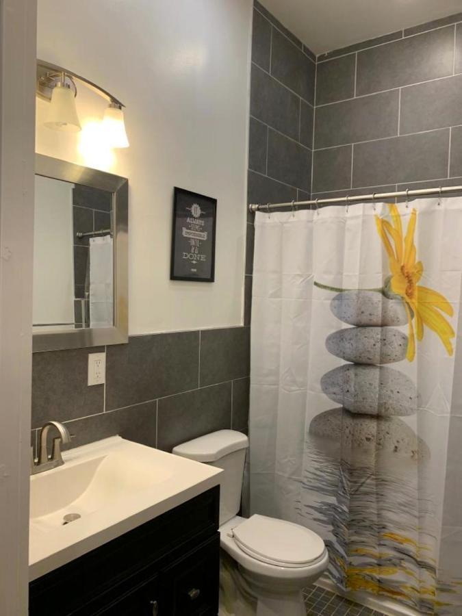 Newly Renovated Duplex Apartment 2 New York Bagian luar foto