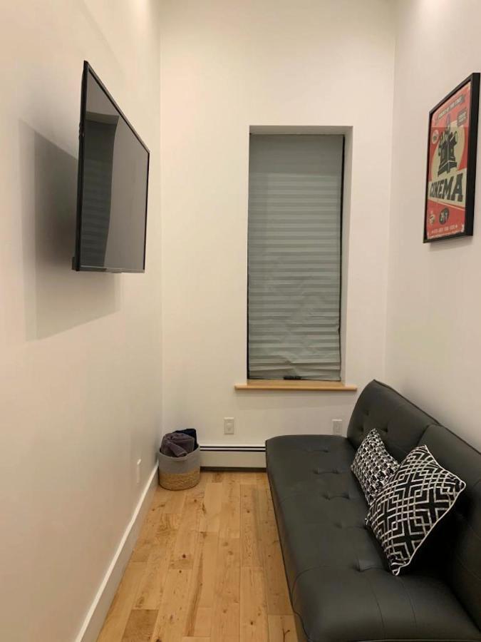 Newly Renovated Duplex Apartment 2 New York Bagian luar foto